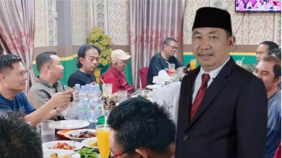 Ketua DPRD Tanjab Barat Ngopi Bareng Wartawan: Bicara Kritik, Kesejahteraan, dan Masa Depan Pers Lokal