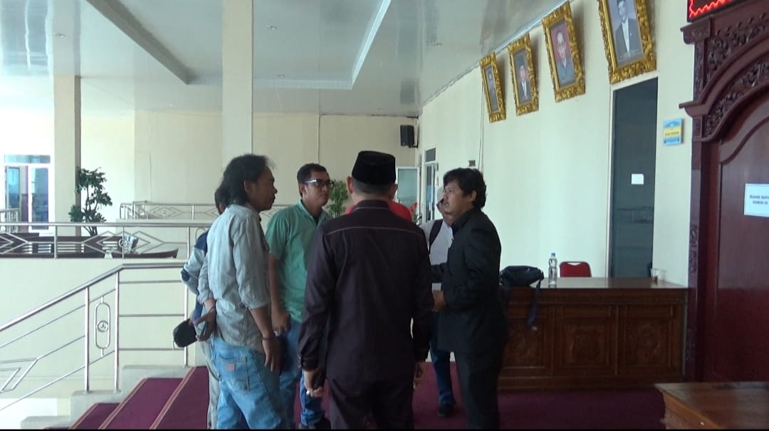 Warga Berharap Akan Pintu Air dan Listrik, Ini Penjelasan Bupati dan Dewan 