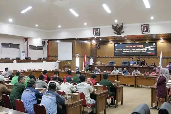 DPRD Tanjab Barat Tampung Keluhan Buruh, Isu Upah hingga Status Kerja Jadi Bahasan Utama